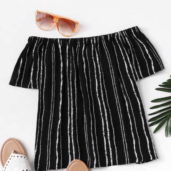 Off the Shoulder Striped Top - Picture 1 of 3